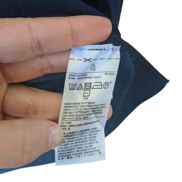 Banana Republic Men's Merino Wool V-Neck Sweater Navy Size XL - Picture 5 of 7